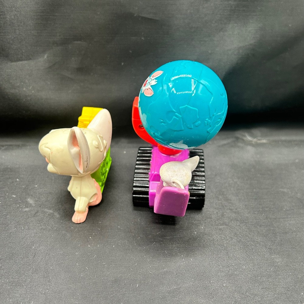Lot of 2 Vintage 1994 Warner Bros Pinky and The Brain Action Figure Vehicle Toy - Picture 2 of 7